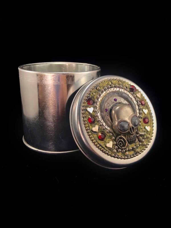 Skull Tin